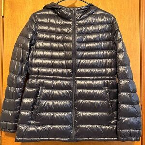 Uniqlo down puffer jacket women Asian size large shiny black